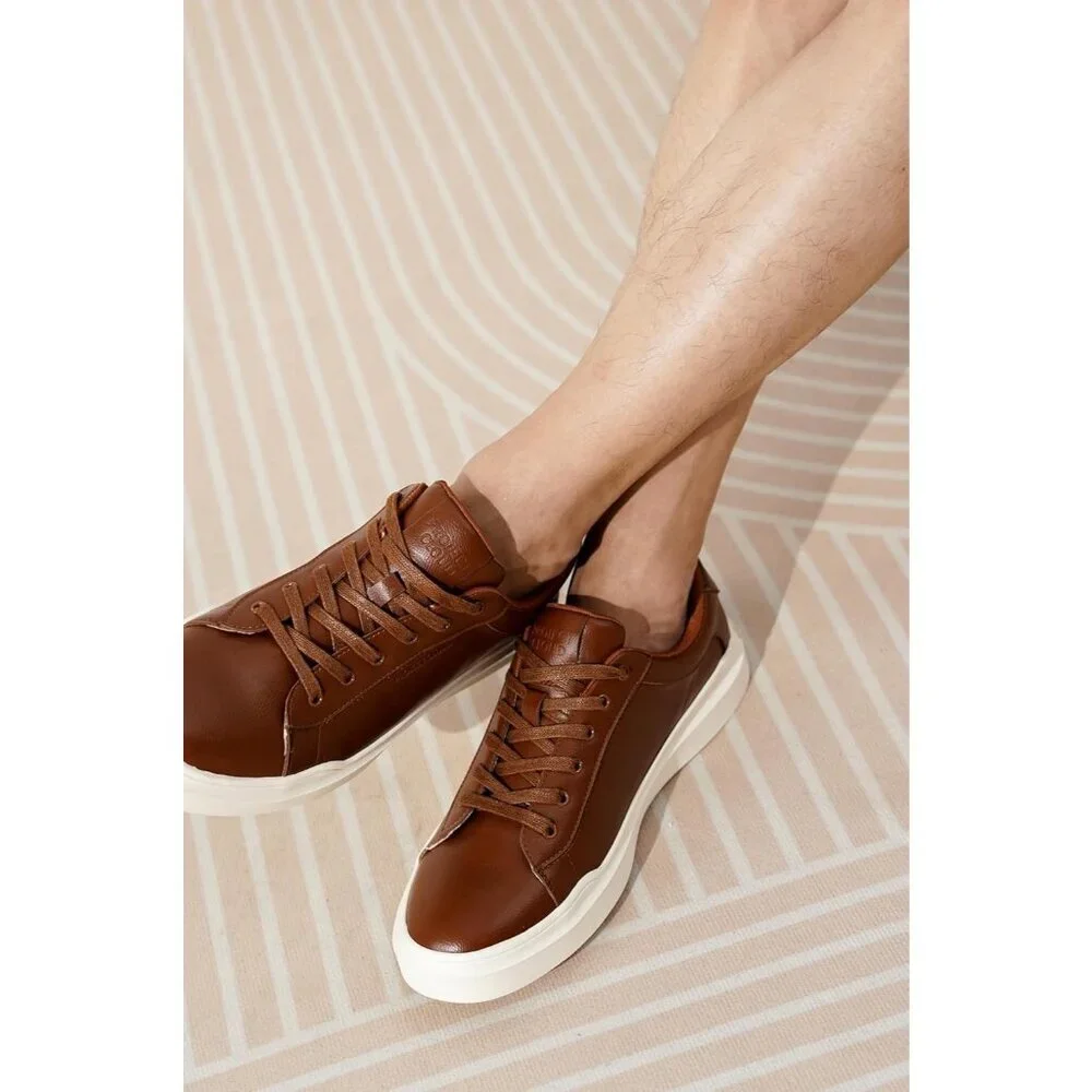 ⚡ Men Cognac Faux Leather Memory Foam Insole Lightweight Non Slip Sneakers